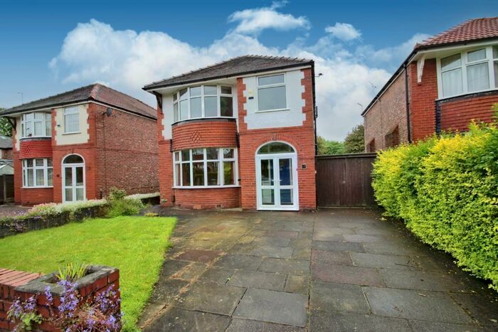 3 Bedroom Detached House To Rent In Walton Road, Sale, M33