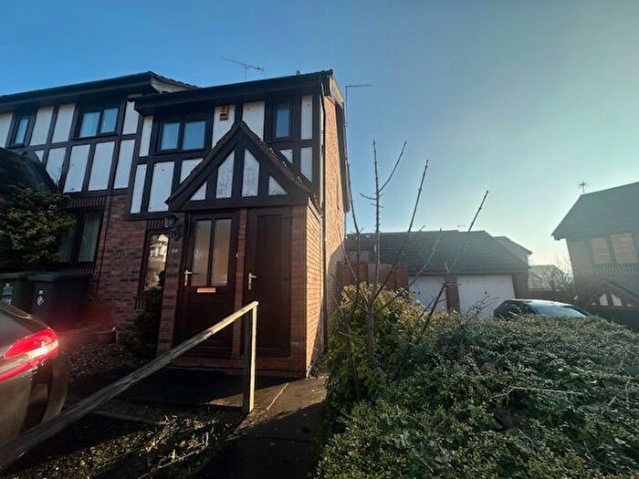 2 Bedroom Property To Rent In Whinchat Grove, Kidderminster, DY10