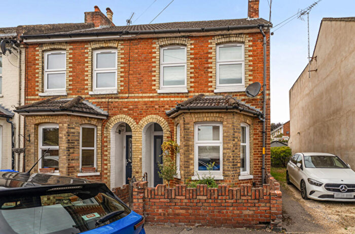 3 Bedroom End Of Terrace House For Sale In Herrett Street, Aldershot, Hampshire, GU12