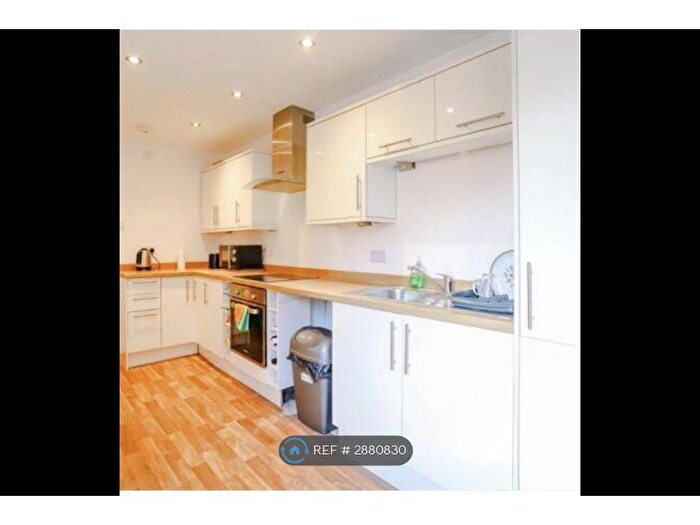 3 Bedroom Terraced House To Rent In Albion St, Burnley, BB11