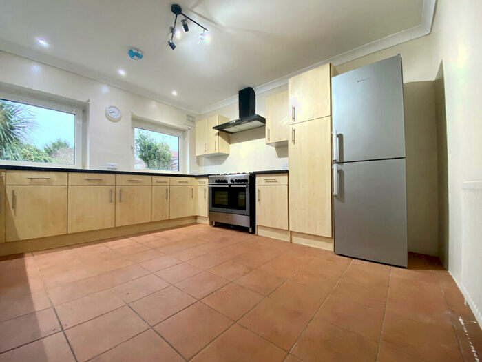 3 Bedroom House To Rent In Sevenoaks Way, Orpington, BR5