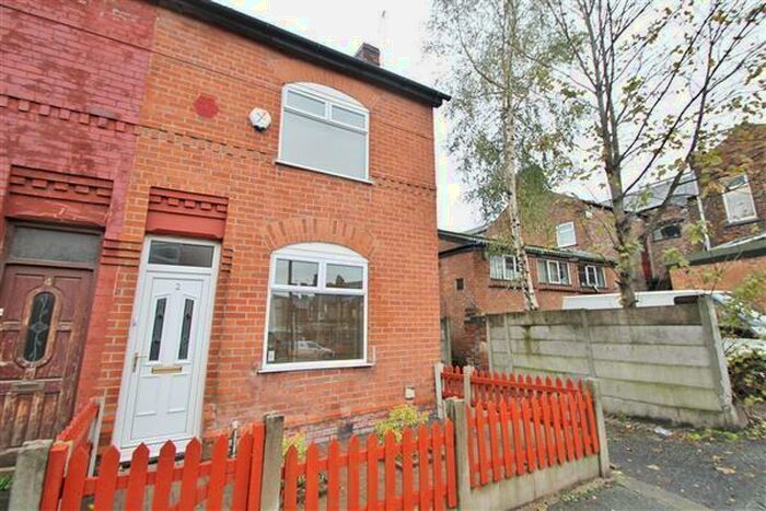 2 Bedroom Terraced House To Rent In Lansdowne Road, Monton, M30