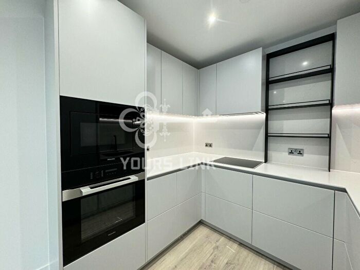 1 Bedroom Flat To Rent In Scarlet Court, London, N4