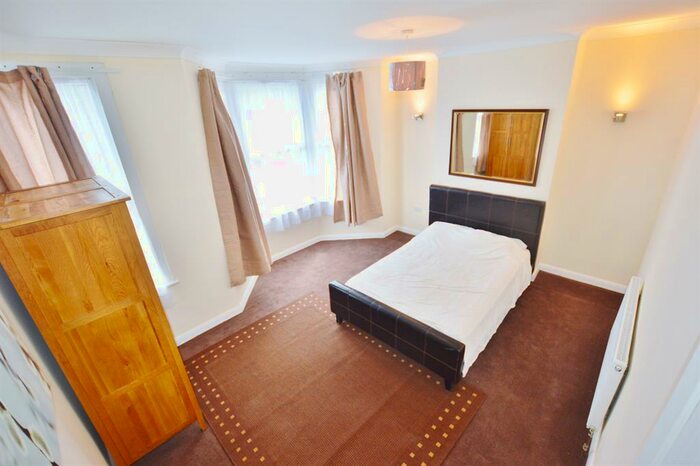 2 Bedroom Flat To Rent In Norman Road, London, E6