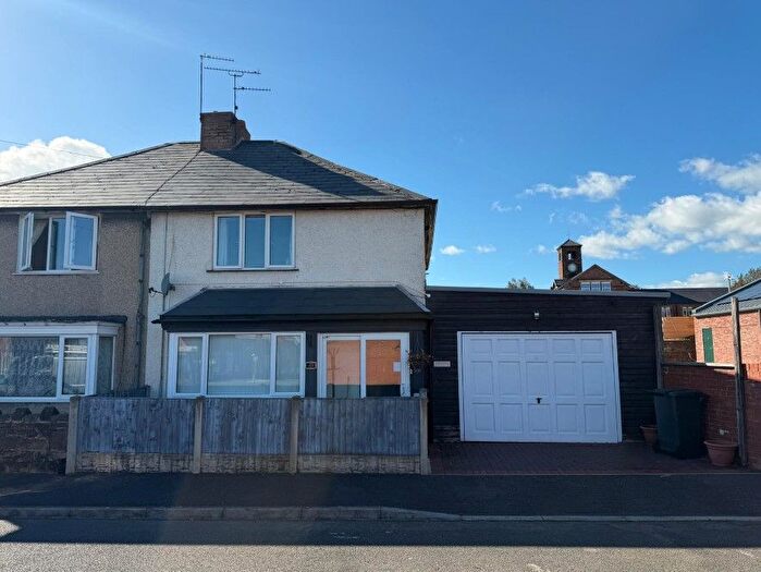 2 Bedroom Semi Detached House For Sale In Broadleys, Clay Cross, Chesterfield, Derbyshire, S45