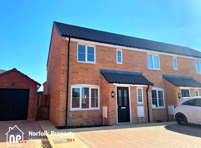 3 Bedroom Semi-Detached House To Rent In Wymondham, NR18