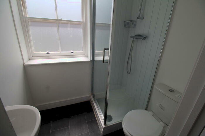 5 Bedroom Detached House To Rent In A Heathcote Road, Whitnash, Leamington Spa, CV31