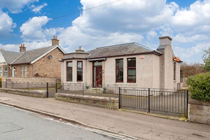 2 Bedroom Bungalow For Sale In Old Craigie Road, Dundee, Angus, DD4
