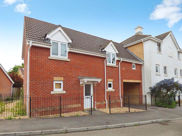 2 Bedroom End Of Terrace House For Sale In Fallow Crescent, Hedge End, SO30