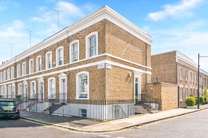 2 Bedroom Duplex For Sale In Linton Street, Arlington Square, Islington, N1