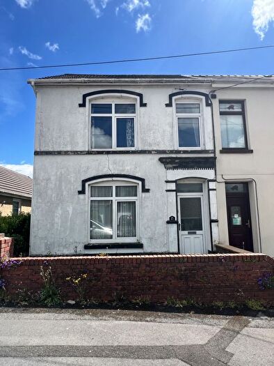 4 Bedroom Semi-Detached House For Sale In , Walter Road, Ammanford, Carmarthenshire, SA18
