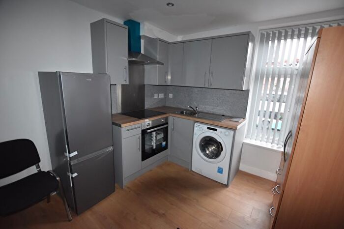 1 Bedroom Flat To Rent In Alfreton Road, Nottingham, NG7