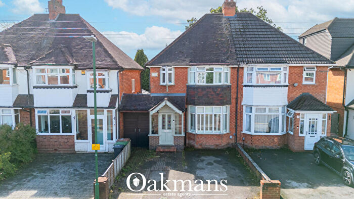 3 Bedroom Semi Detached House For Sale In Bramley Croft, Solihull, B90