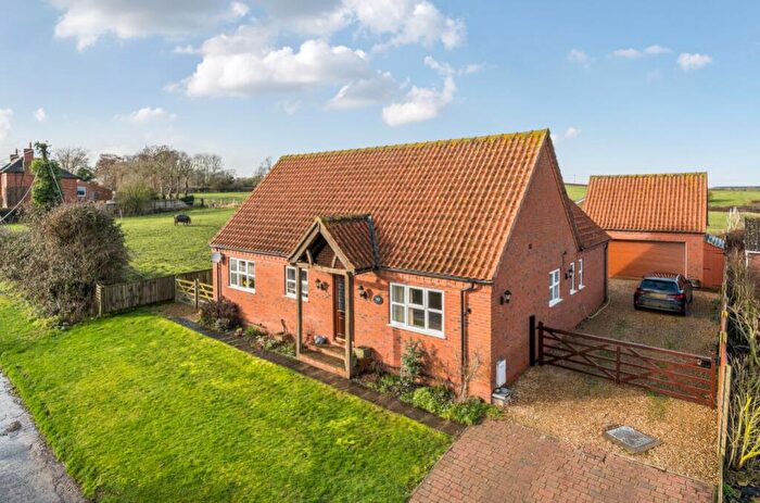 4 Bedroom Detached Bungalow For Sale In , Westby, NG33