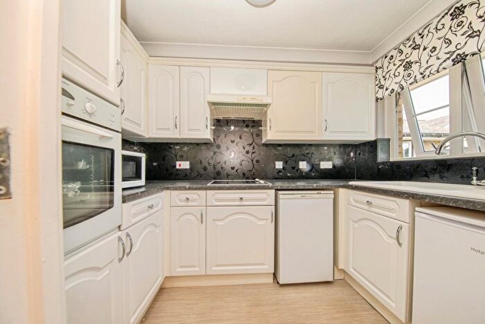 1 Bedroom Flat For Sale In Norwich Road, Ipswich, Suffolk, IP1
