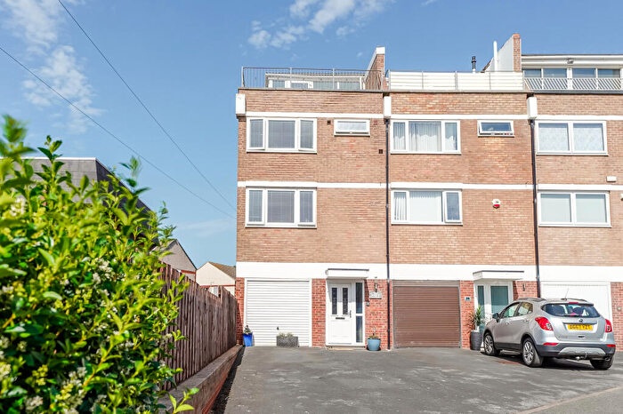 3 Bedroom Town House For Sale In Hilbre Court, South Parade, West Kirby, Wirral, CH48
