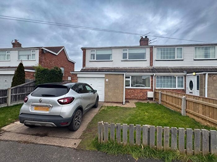 3 Bedroom Semi-Detached House For Sale In North Holme, Tetney, Grimsby, DN36