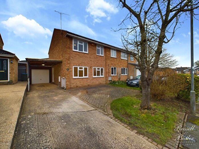 3 Bedroom Semi-Detached House To Rent In Gilbert Scott Road, Buckingham, MK18