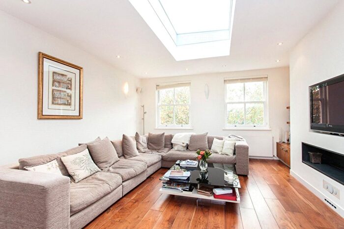 2 Bedroom Flat To Rent In Bolton Gardens, Earls Court, SW5