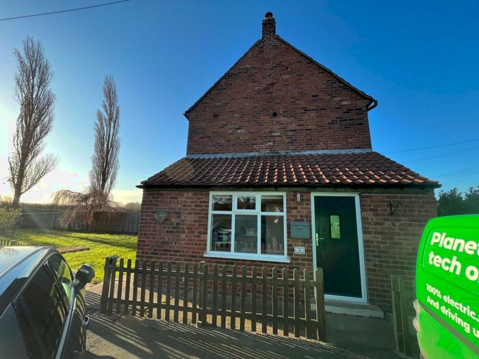 3 Bedroom Semi-Detached House To Rent In Gonerby Lane, Allington, Grantham, NG32