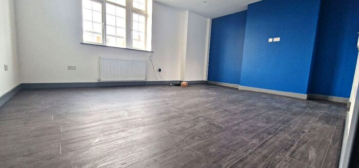 1 Bedroom Flat To Rent In Camberwell Road, London, SE5