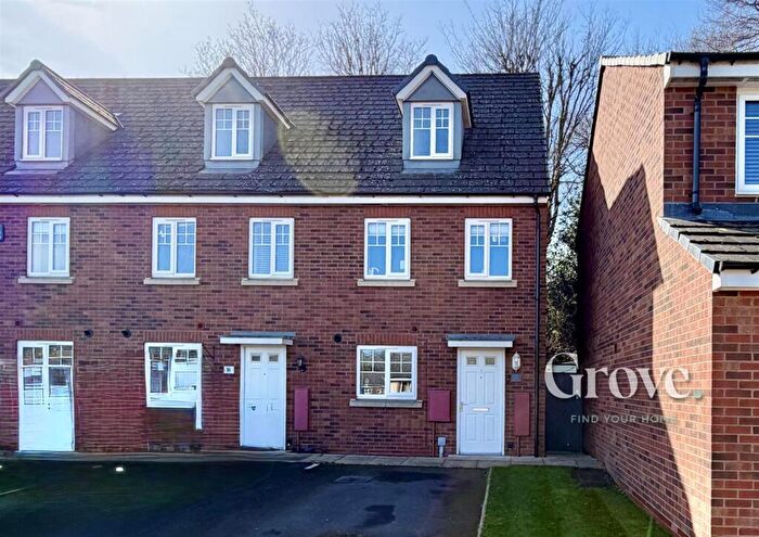 3 Bedroom End Of Terrace House For Sale In Nash Gardens, Wollaston, DY8