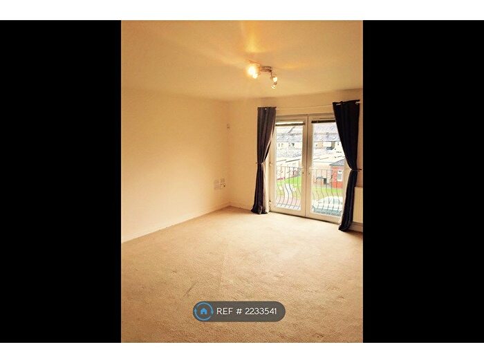 2 Bedroom Flat To Rent In Lea Bank Mews, Nelson, BB9