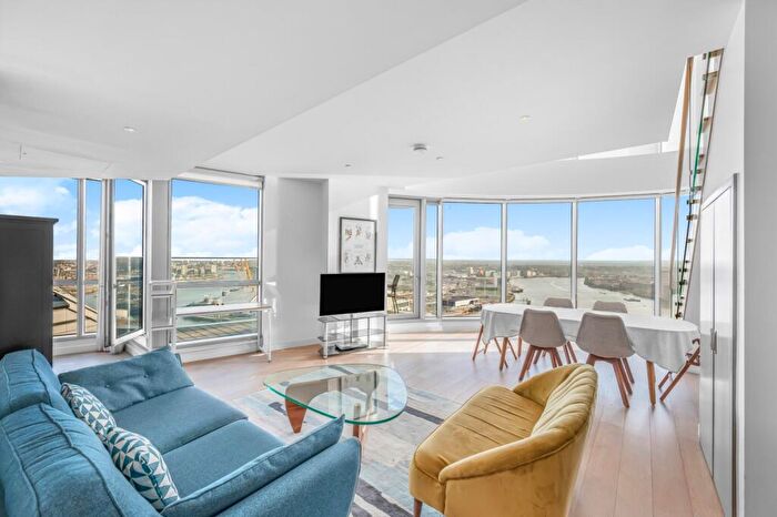 3 Bedroom Flat For Sale In Charrington Tower, Biscayne Avenue, E14