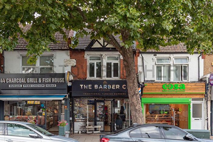 2 Bedroom Flat To Rent In Chingford Mount Road, Chingford, E4