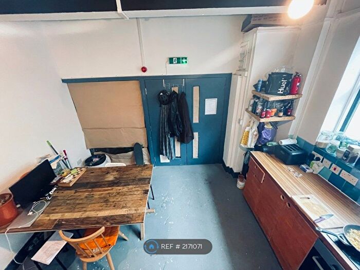 2 Bedroom Flat To Rent In Enterprise House, London, E9