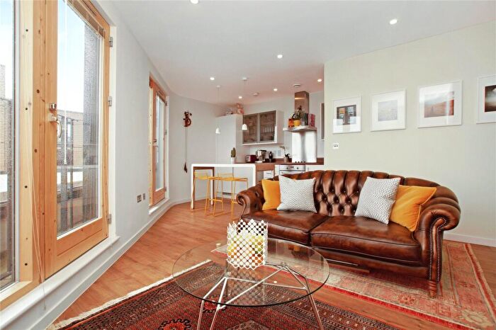 1 Bedroom Apartment For Sale In Compass House, Raine Street, London, E1W