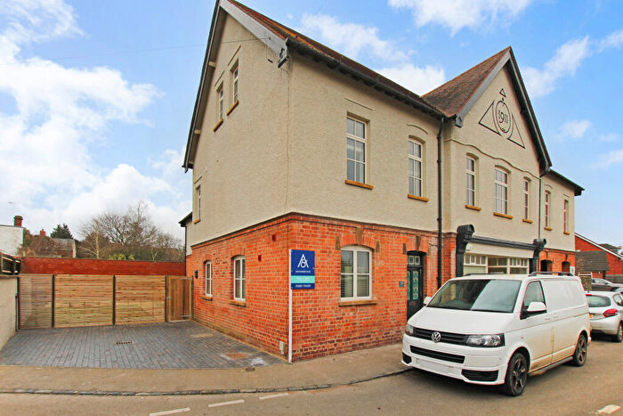 3 Bedroom Terraced House To Rent In High Street, Middleton Cheney, Northamptonshire, OX17
