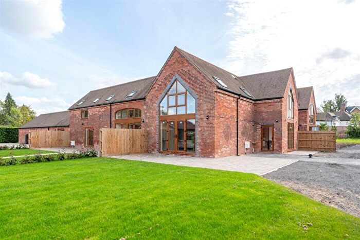3 Bedroom House To Rent In Fallon Court, Tanworth-In-Arden, B94