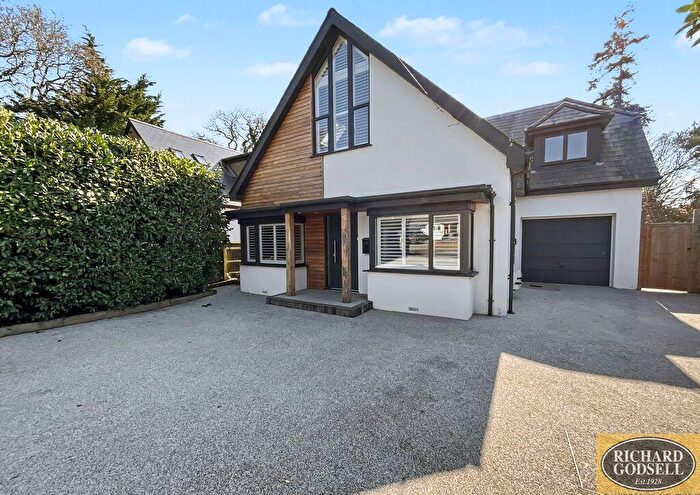 5 Bedroom Detached House For Sale In St Catherines Hill, Christchurch, BH23