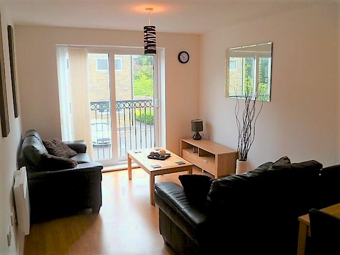 2 Bedroom Flat To Rent In The Green, Millbrook, Stalybridge, SK15