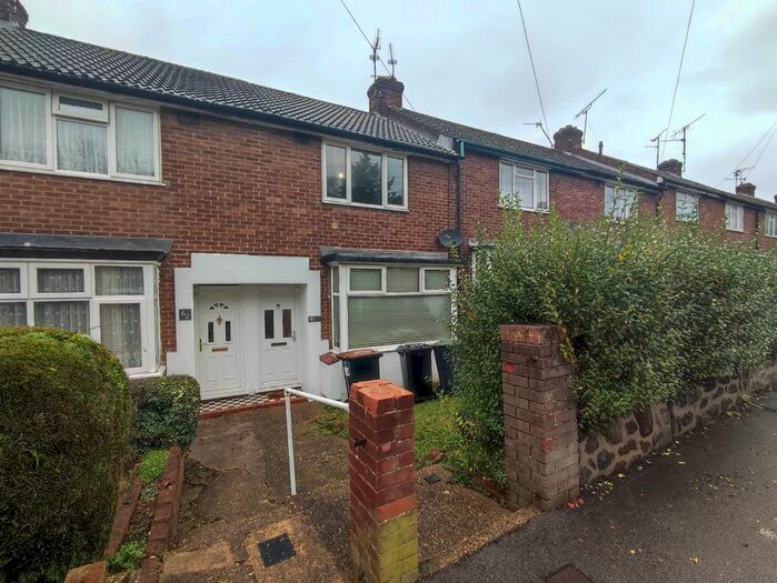 2 Bedroom Terraced House To Rent In Pomfret Avenue, Luton, Bedfordshire, LU2