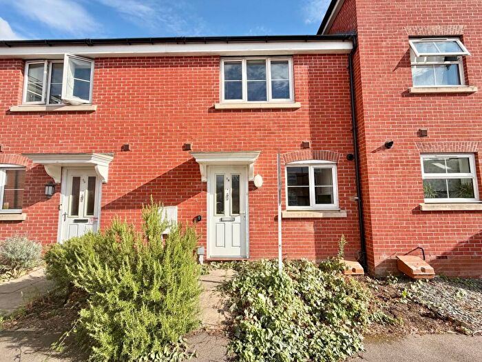 3 Bedroom Terraced House To Rent In Tyne Way, Rushden, NN10