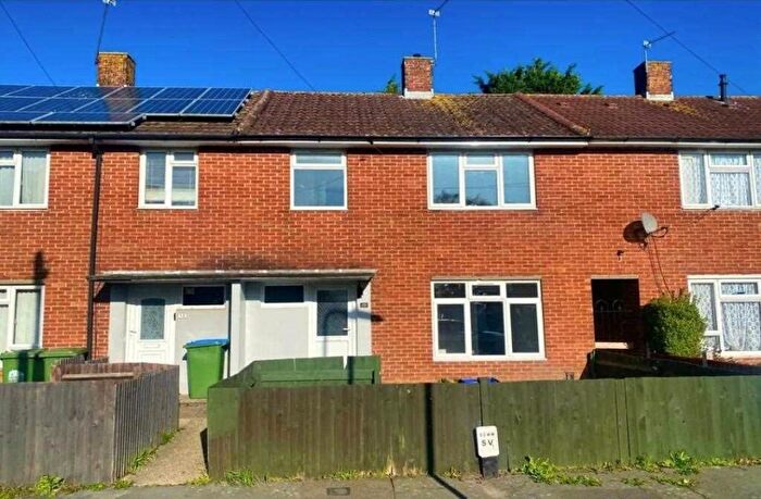 4 Bedroom Terraced House To Rent In Cherwell Crescent, Southampton, SO16