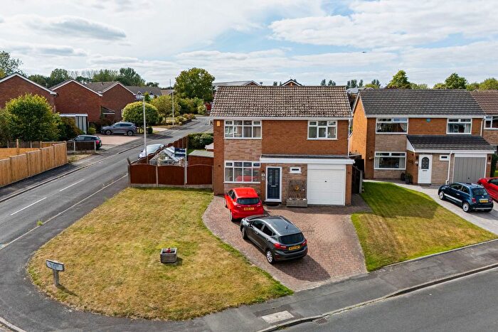 4 Bedroom Detached House For Sale In Walpole Road, Higher Runcorn, WA7