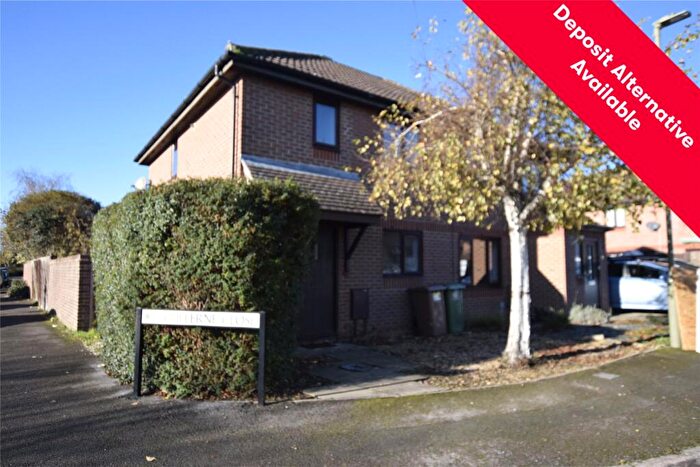 3 Bedroom Semi-Detached House To Rent In Cullerne Close, Abingdon, Oxfordshire, OX14