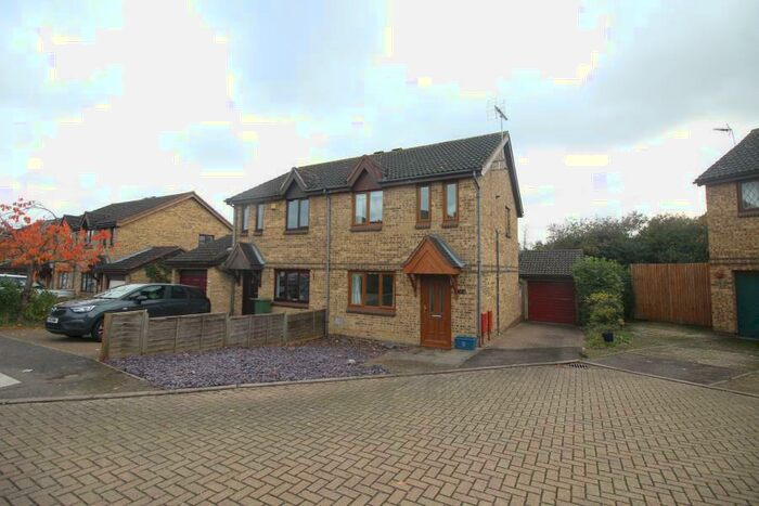 3 Bedroom Semi-Detached House To Rent In Westwood Close, Great Holm, Milton Keynes, MK8