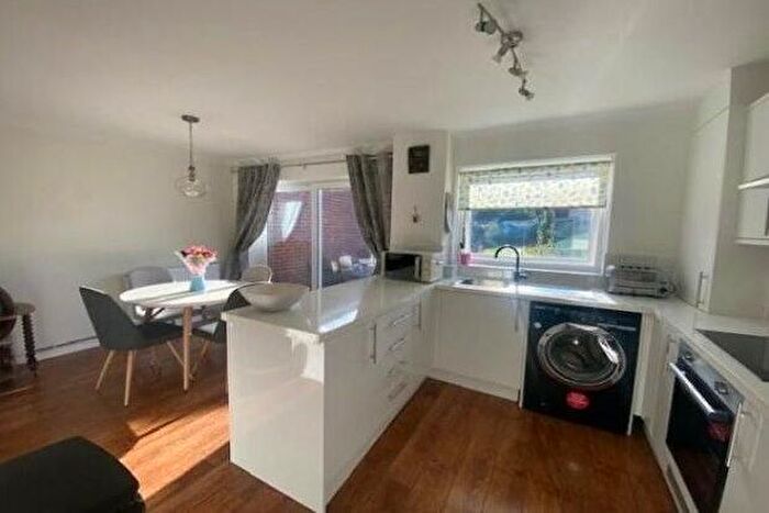 3 Bedroom Property To Rent In Casstine Close, Swanley, BR8