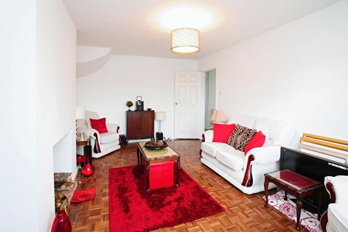 2 Bedroom Detached House For Sale In Beech Grove, Caerphilly, CF83