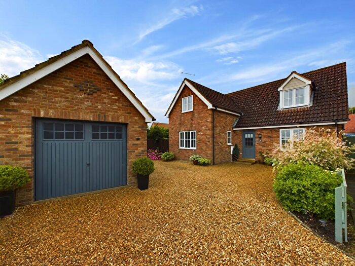 4 Bedroom Detached House For Sale In Red Hart Close, Nordelph, Downham Market, PE38