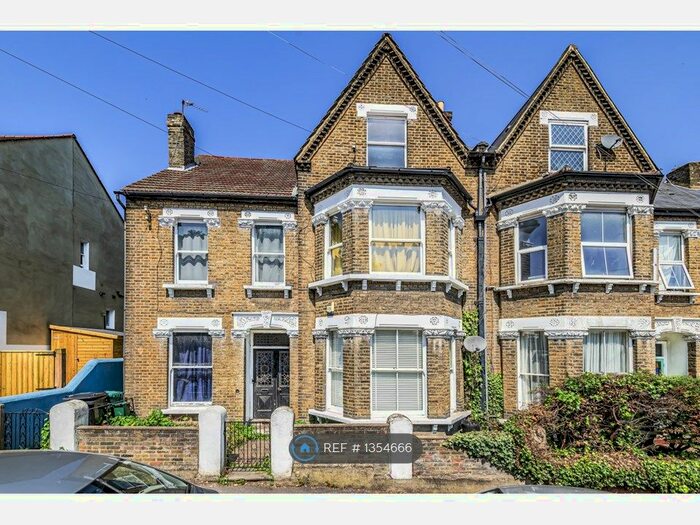 4 Bedroom Maisonette To Rent In Waldegrave Road, London, SE19