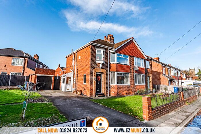 3 Bedroom Semi Detached House For Sale In Gooder Avenue, Royston, S71