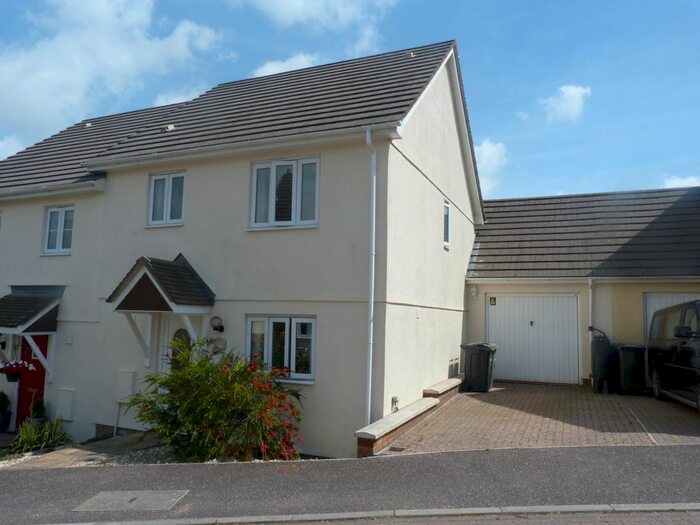 3 Bedroom Semi-Detached House To Rent In Broomhouse Park, Witheridge, Tiverton, EX16