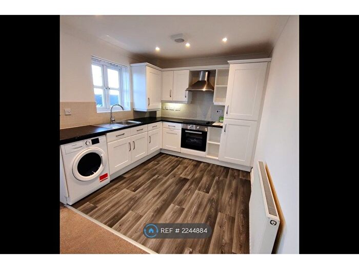2 Bedroom Flat To Rent In Bessacarr, Doncaster, DN4