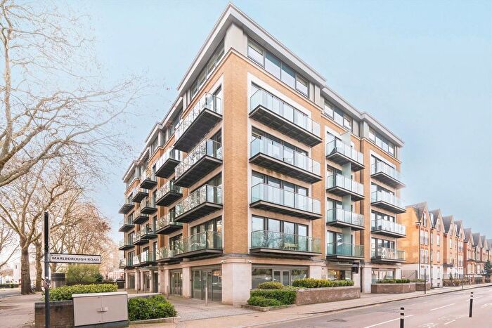 2 Bedroom Flat For Sale In Marlborough Road, Chiswick, W4