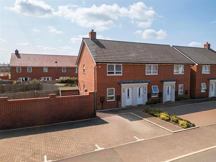 2 Bedroom House For Sale In Grand Junction, Broughton, HP22